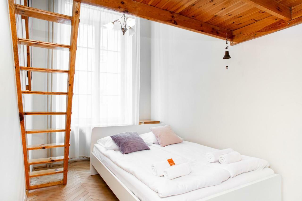 Apartments Warsaw Swietojanska By Noclegi Renters Kültér fotó